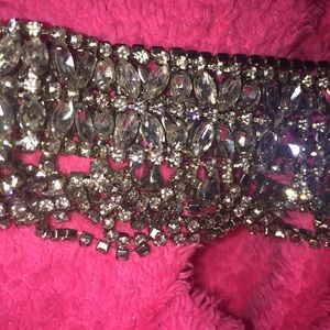 Crystal choker necklace